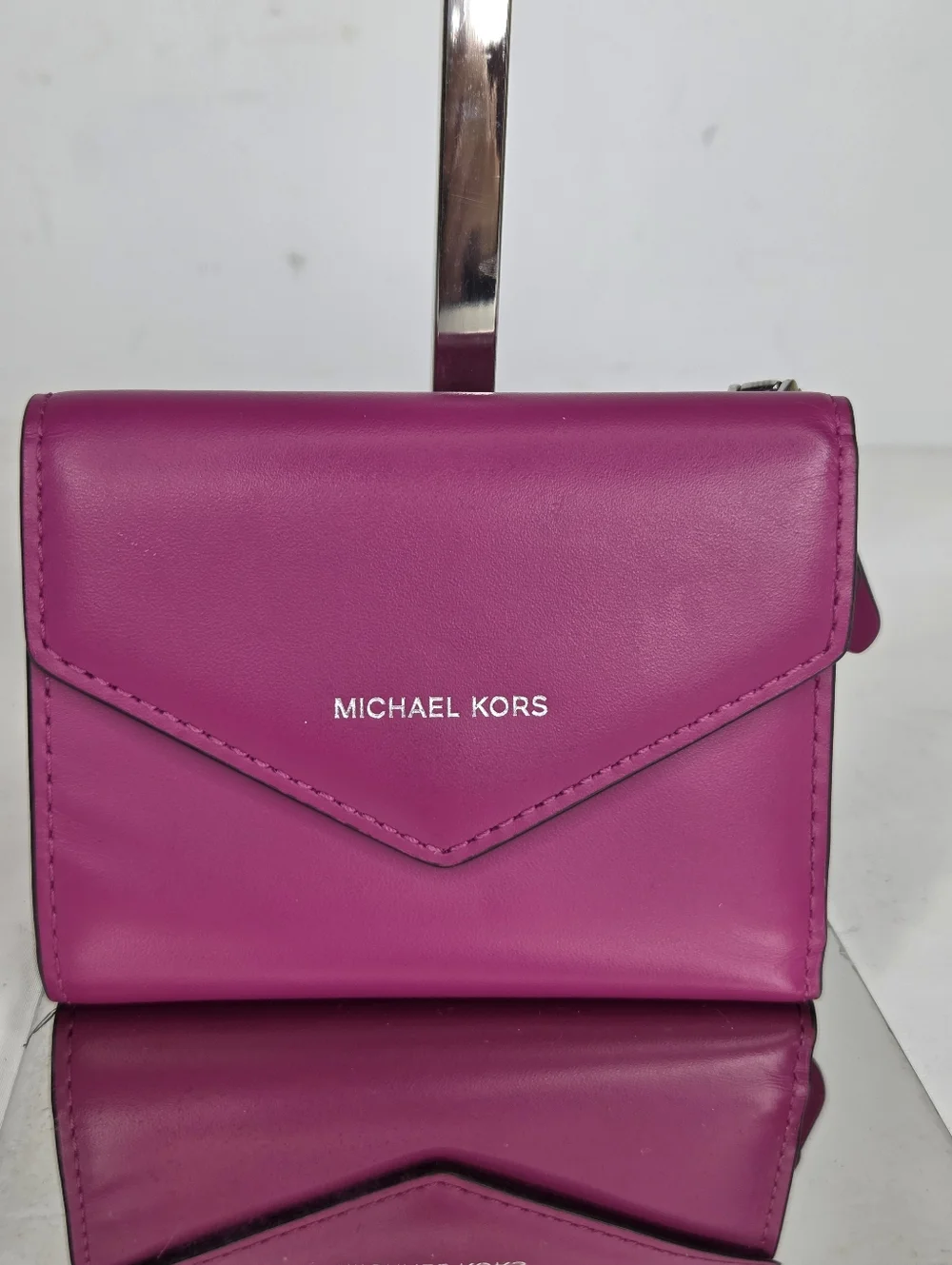 Michael Kors Women's Fuchsia Leather Trifold Envelope Wallet - Picture 1 of 13
